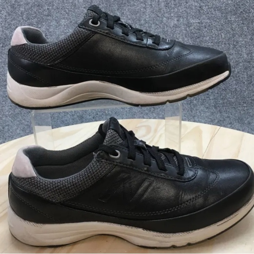 NWOT New Balance Walking Sneakers